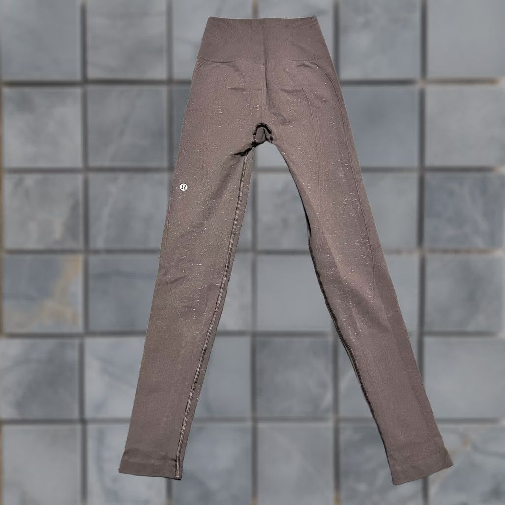 Lululemon Lululemon Leggings Womens XS Purple Heavy Weight Pants Compression Size 26" / US 2 / IT 38 - 1 Thumbnail