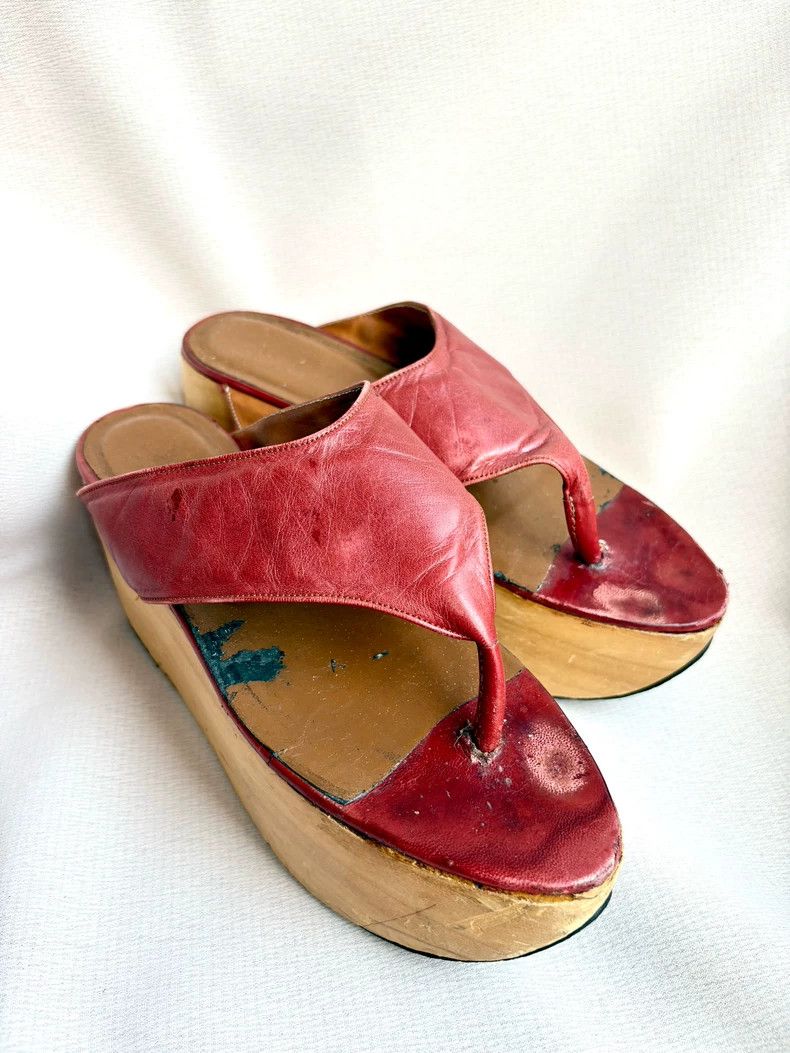 Vivienne Westwood Vivienne Westwood Middle-aged red wooden clogs and rocking Size US 7.5 / IT 37.5 - 3 Thumbnail