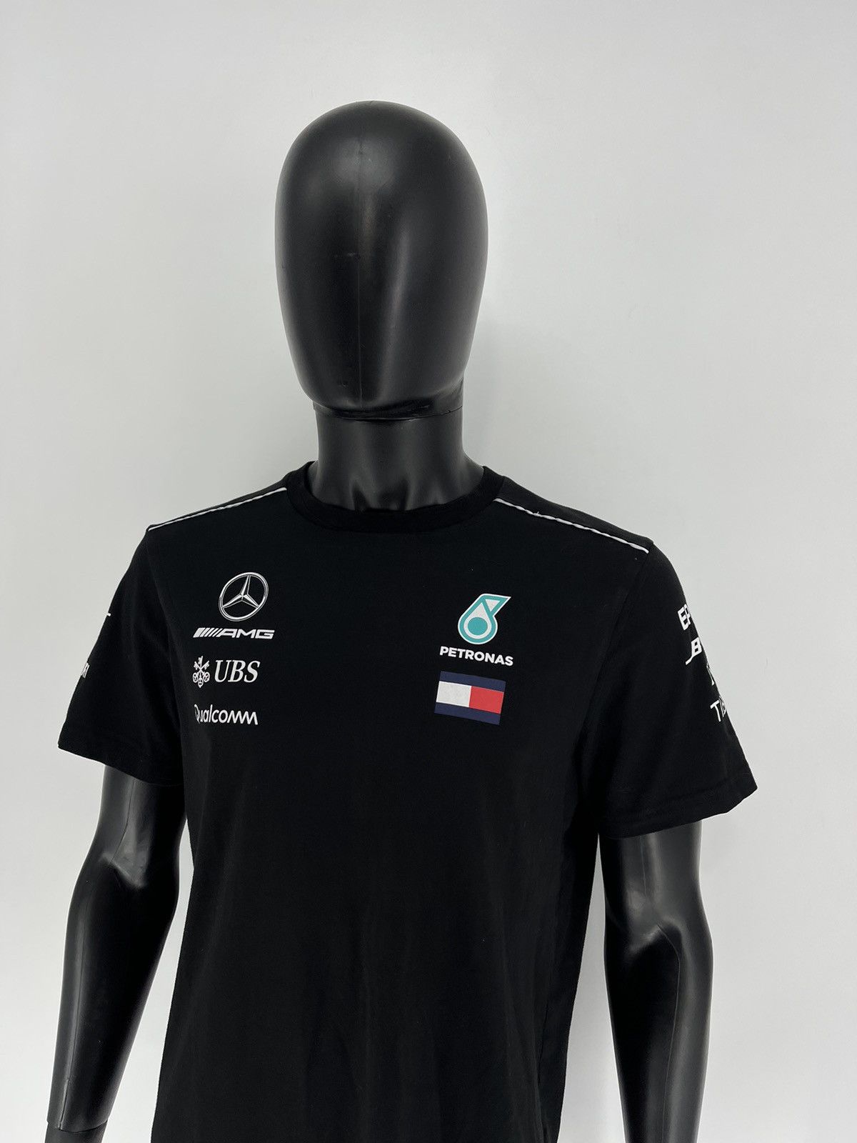 Mercedes-Benz × Vintage Vintage Mercedes Benz AMG Petronas Tommy Hilfiger Racing Tee Size US L / EU 52-54 / 3 - 4 Thumbnail