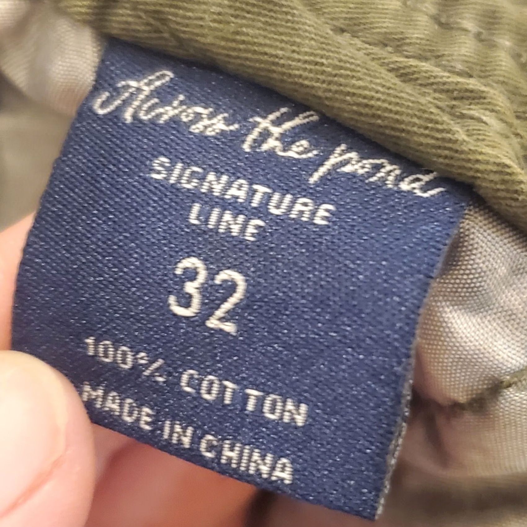 Vintage ACROSS THE POND Cargo Shorts Size 32 Dark Green Craft & Tradition Signature Line Men Size US 32 / EU 48 - 5 Thumbnail