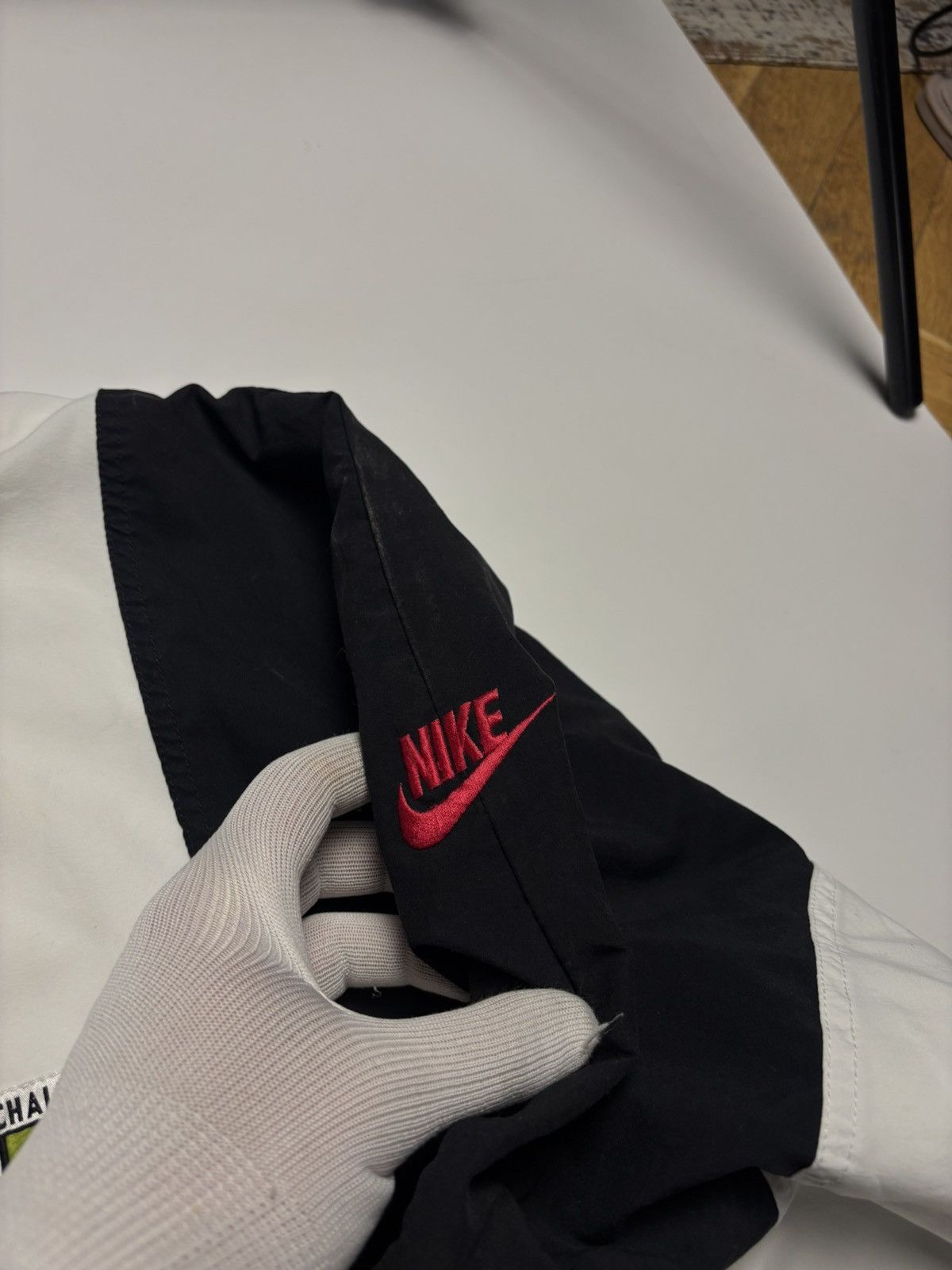 Nike Nike Court Challenge Vintage mega rare track jacket big logo Size US L / EU 52-54 / 3 - 6 Thumbnail