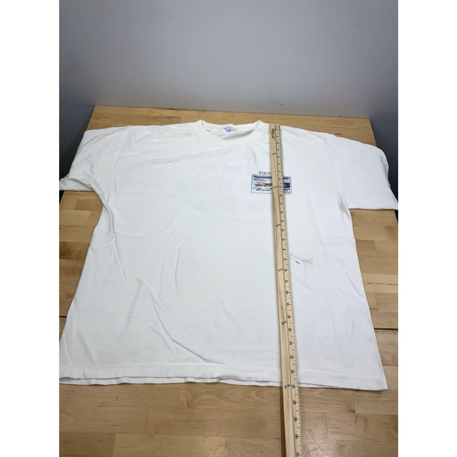Vintage VINTAGE Southwest Airlines Visa Credit Card Promo Shirt Mens 2XL White USA 11311 Size US XXL / EU 58 / 5 - 5 Thumbnail