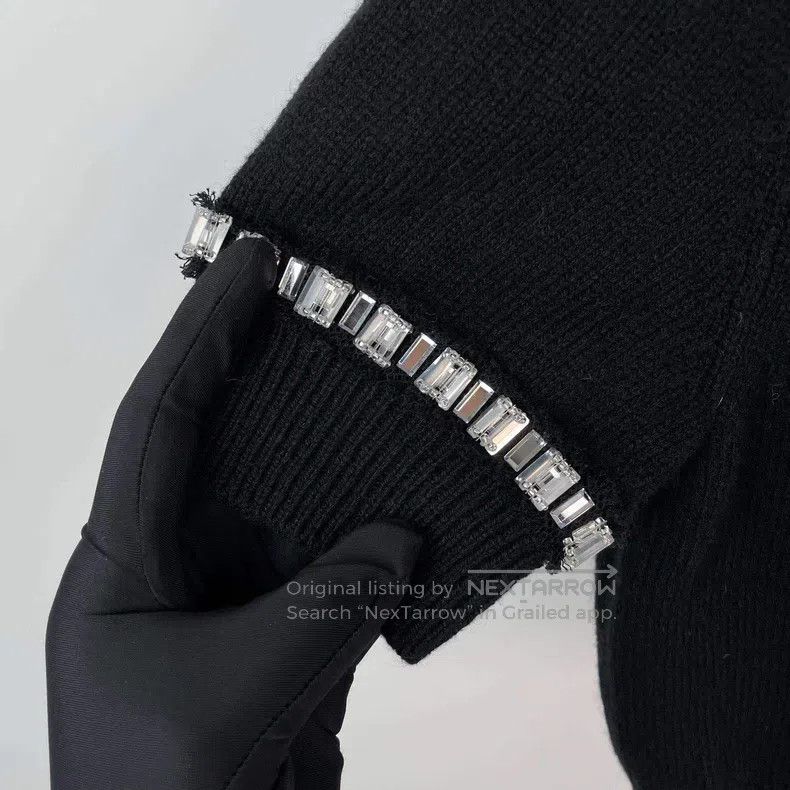 Louis Vuitton Louis Vuitton Round Neck with Beads and Diamonds Black Sho Size XS / US 0-2 / IT 36-38 - 7 Thumbnail