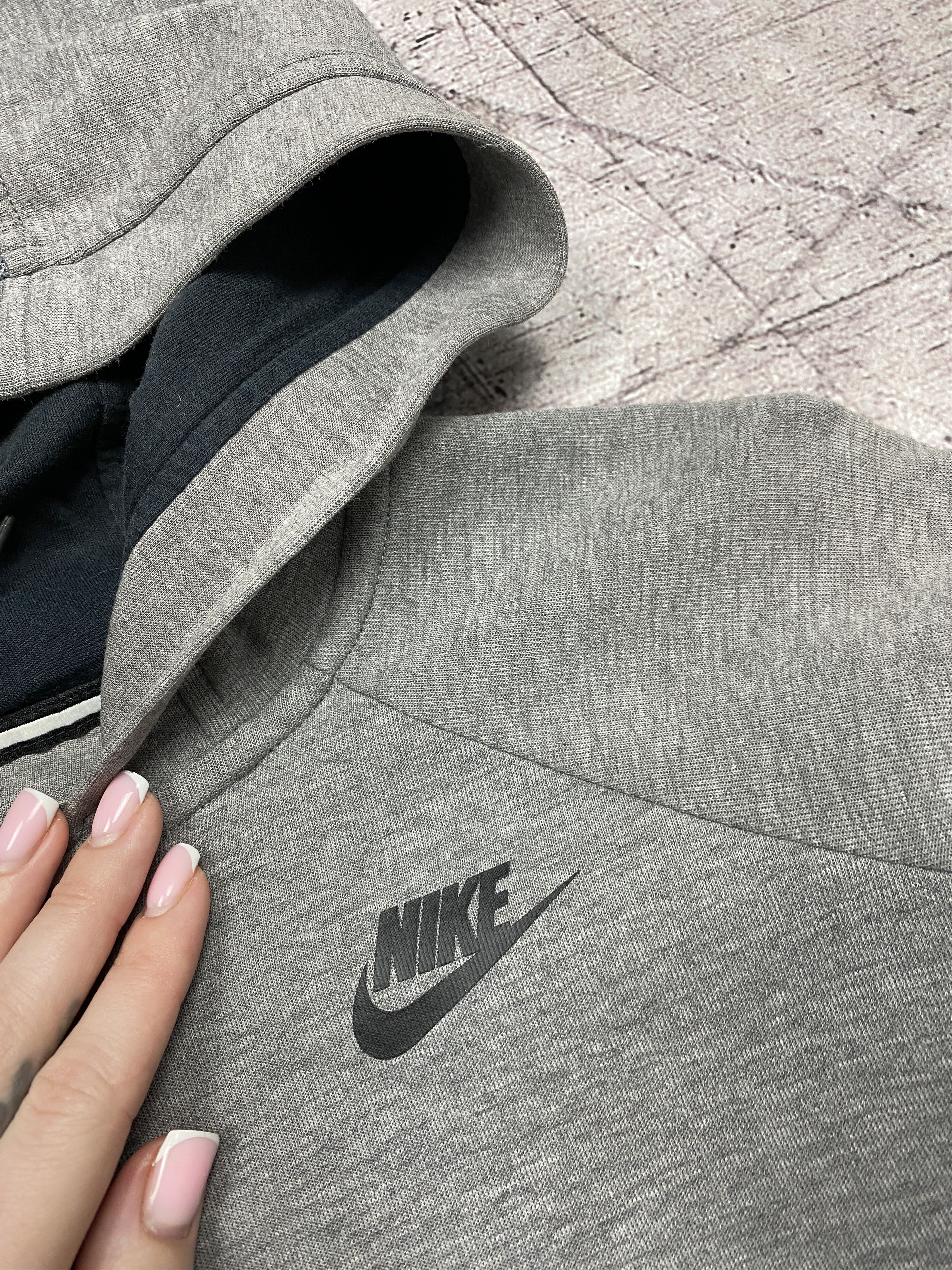 Nike Nike Tech Fleece Womens Oversized Zip Hoodie Size XS / US 0-2 / IT 36-38 - 3 Thumbnail