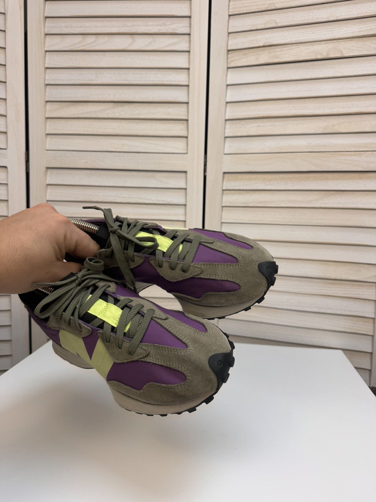 New Balance New Balance 327 Sour Grape Suede Low Top Men's Sneaker Size US 8.5 / EU 41-42 - 5 Thumbnail