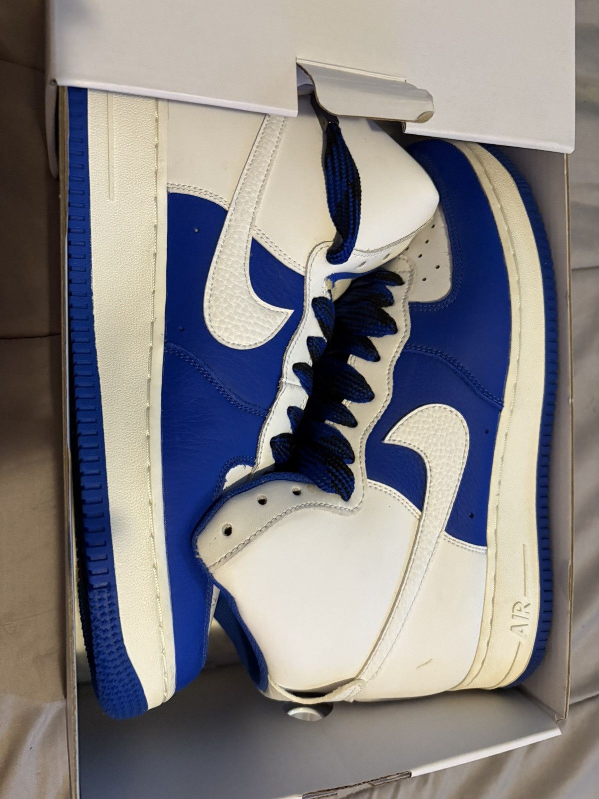 Nike Nike Air Force 1 Size US 10.5 / EU 43-44 - 3 Thumbnail