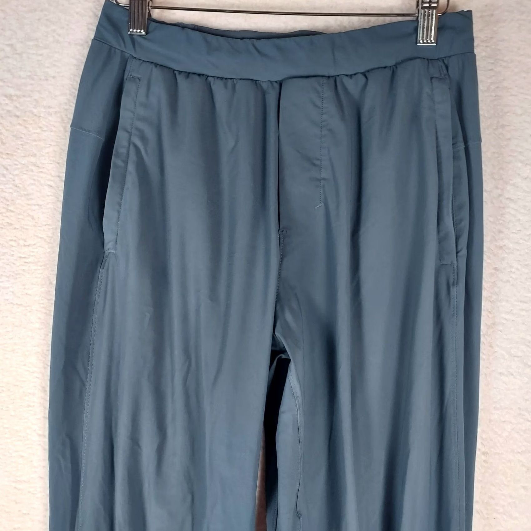 Lululemon Lululemon Women's Jogger Pants Blue S Athletic Lightweight Nylon Blended Fabric Pockets Yoga Activewear Athleisure Spring Summer Fall Tapered Waist Size 28" / US 6 / IT 42 - 3 Thumbnail