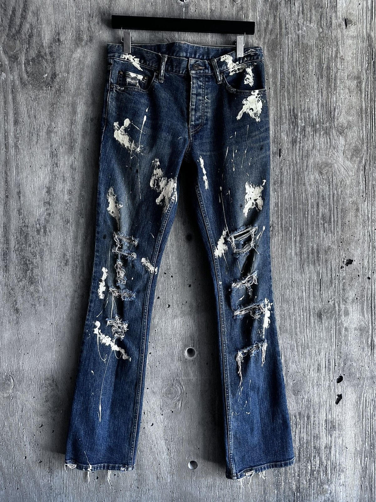 If Six Was Nine × Le Grande Bleu (L.G.B.) × Shellac SHELLAC BOOTCUT DISTRESSED PAINTER DENIM Size US 30 / EU 46 - 1 Thumbnail