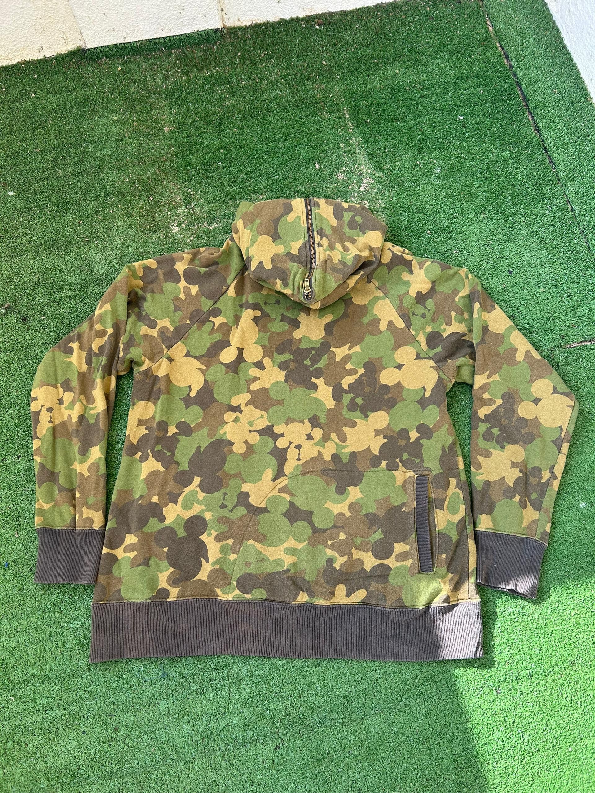 Mickey Mouse Vtg Mickey Mouse Pilot Hero Zipper Camo Hoodies Size US L / EU 52-54 / 3 - 4 Thumbnail