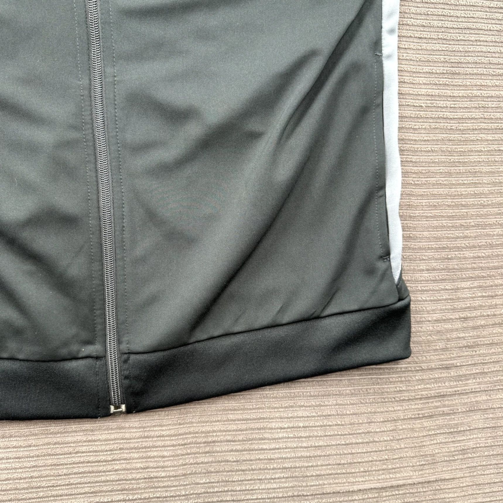 Nike Nike Jacket Mens M Black Full Zip Training Track Poly Athletic Logo Swoosh Size US M / EU 48-50 / 2 - 7 Thumbnail