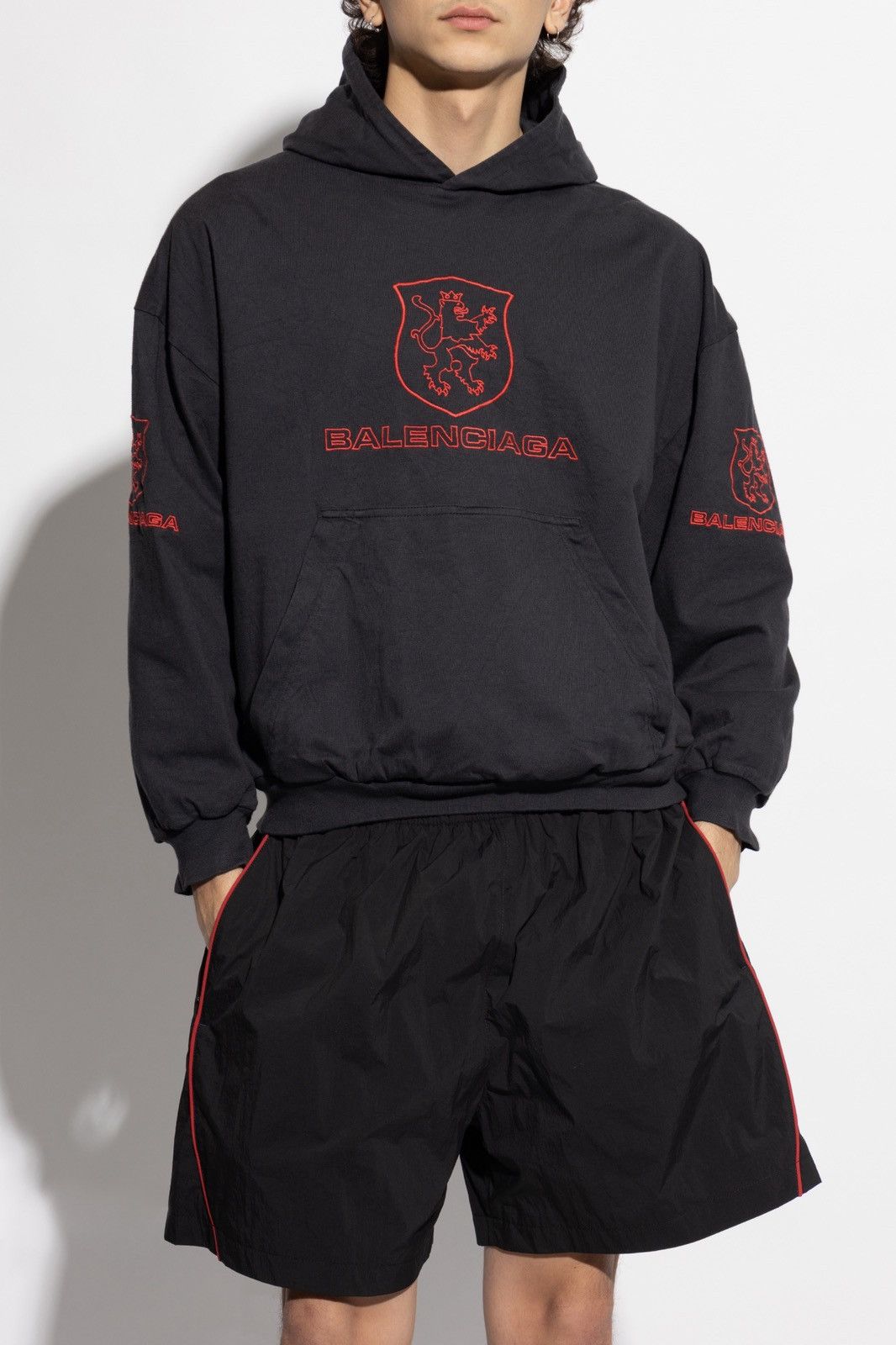 Balenciaga BALENCIAGA Berlin Crumpled Hoodie Size US S / EU 44-46 / 1 - 3 Thumbnail