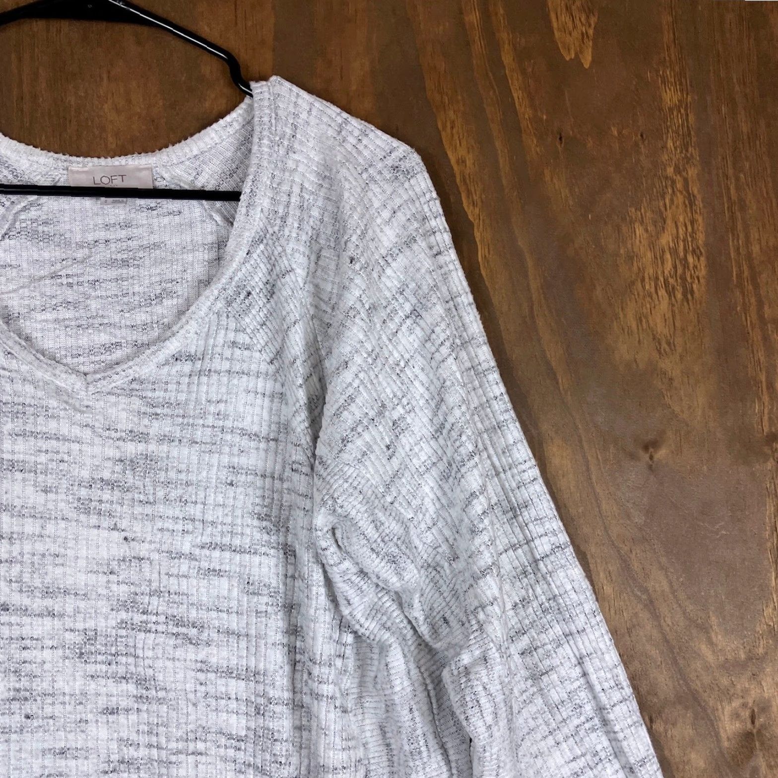Loft LOFT Womens Sweater Gray V Neck Long Sleeve Pullover Casual Stretch Small Size S / US 4 / IT 40 - 5 Thumbnail