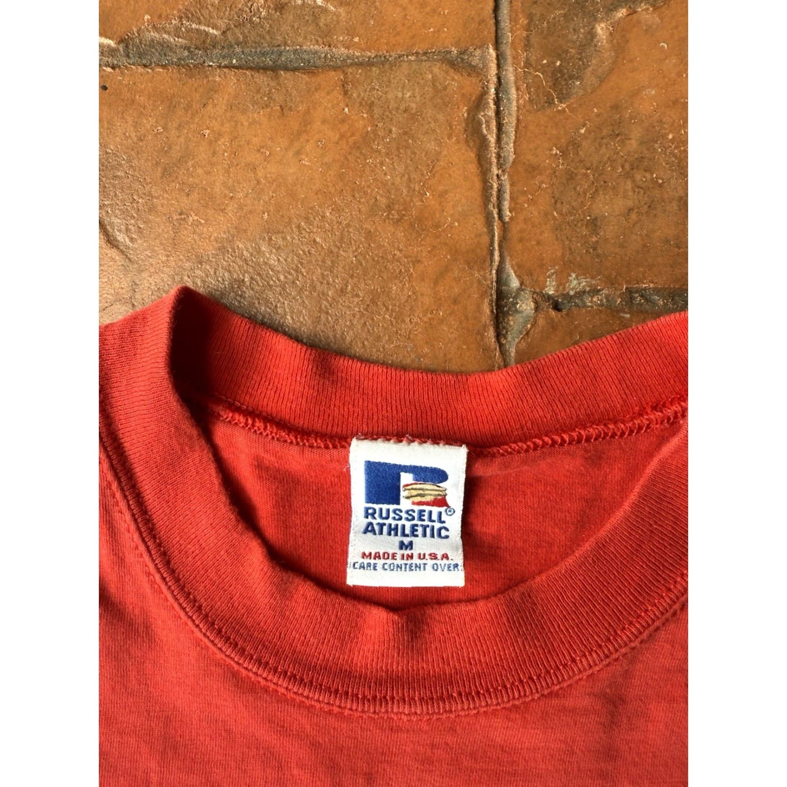 Russell Athletic VINTAGE Russell Athletic Pocket T-Shirt Medium Red USA 90s Mens Shirt Size US M / EU 48-50 / 2 - 2 Thumbnail