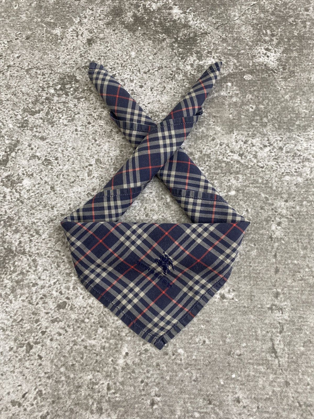 Burberry Burberry Handkerchief / Bandana / Neckerchief Size ONE SIZE - 1 Thumbnail