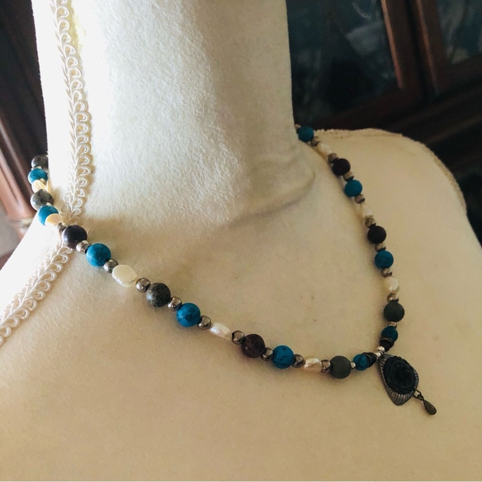 Handmade Handcrafted howlite stone genuine pearl necklace Size ONE SIZE - 3 Thumbnail