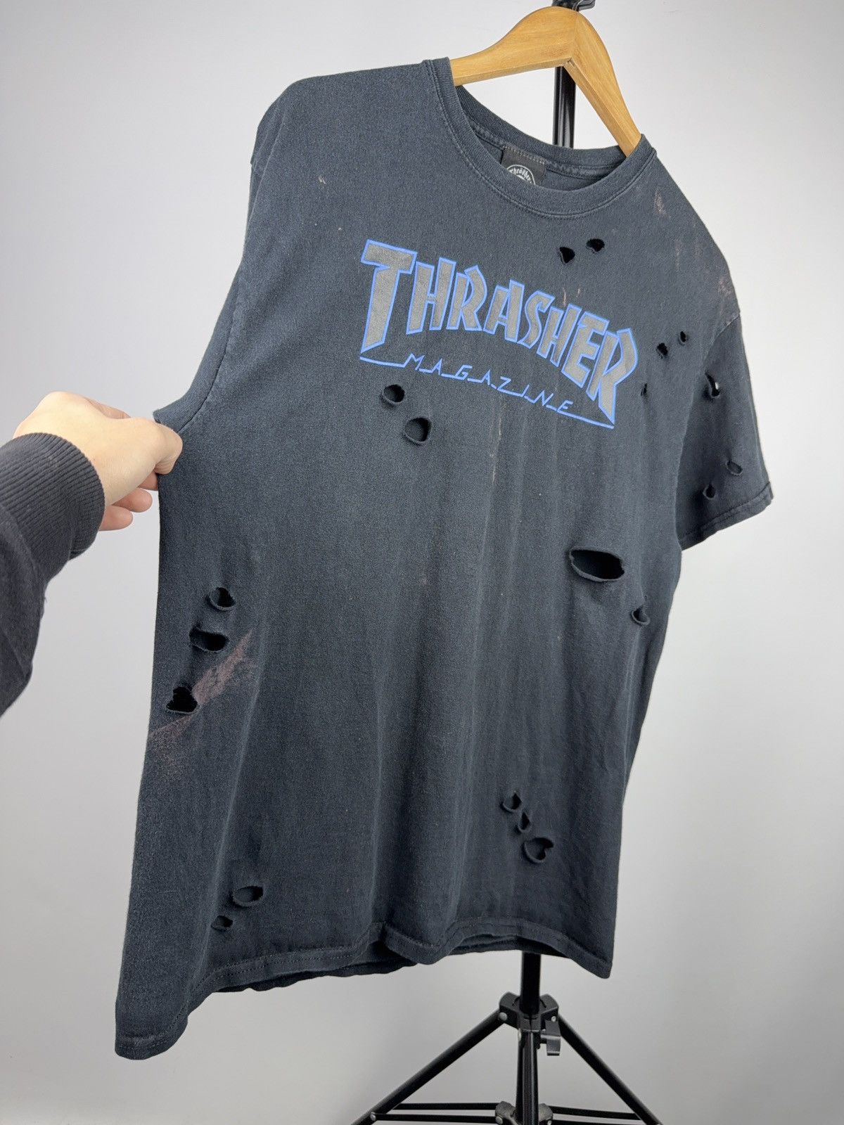 Thrasher 00s Thrasher Magazine Distressed Tee Grunge Skate T-Shirt Size US L / EU 52-54 / 3 - 3 Thumbnail