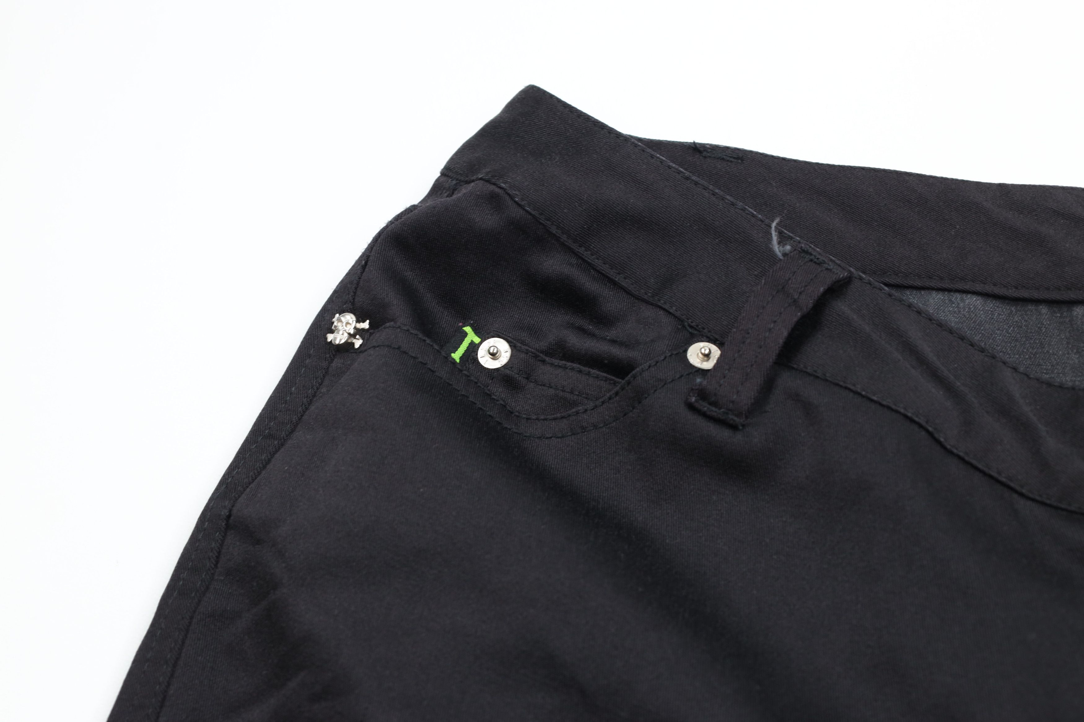 Vintage Vintage 90s Tripp NYC Skull Goth Capris Shorts Black Size 34" / US 12 / IT 48 - 6 Thumbnail