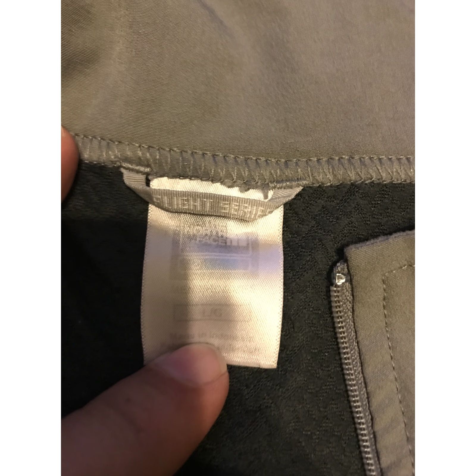 The North Face The North Face Flight Series Jacket Mens L Gray Long Sleeve Vented Outdoors Size US L / EU 52-54 / 3 - 3 Thumbnail