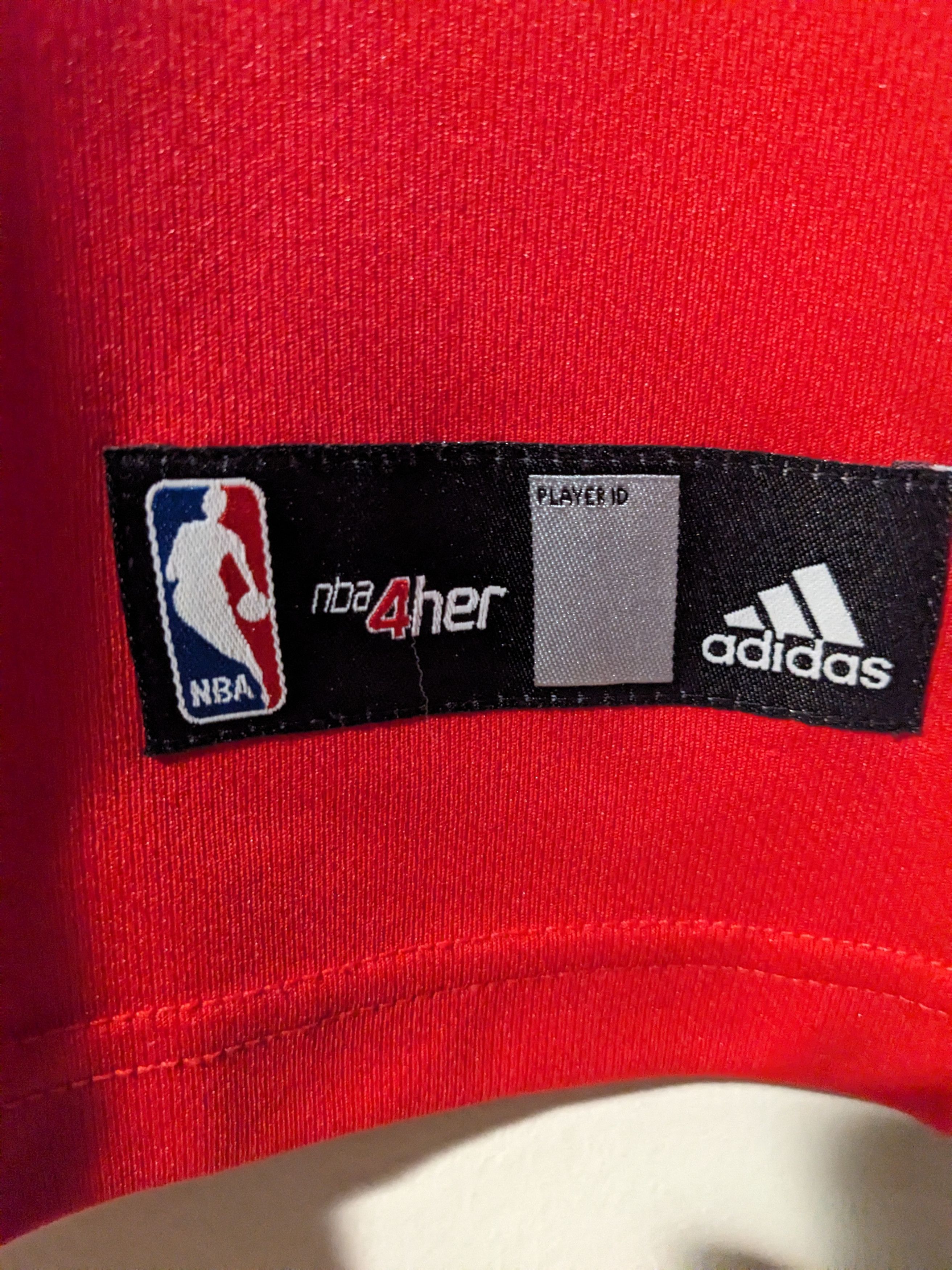 Adidas × NBA × Vintage Chicago Bulls Derrick Rose NBA 4 Her Adidas Red Small Jersey Size S / US 4 / IT 40 - 3 Thumbnail