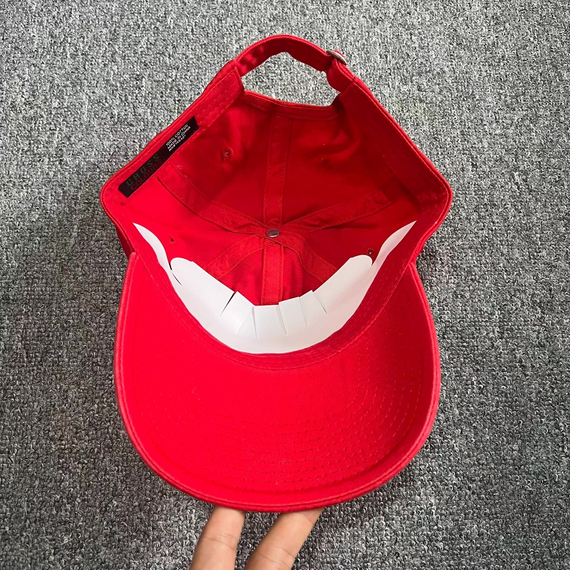 Cross Colours Cross Colours Classic EmbroideredCurvedBrim Baseball Cap. Q7 Size ONE SIZE - 3 Thumbnail