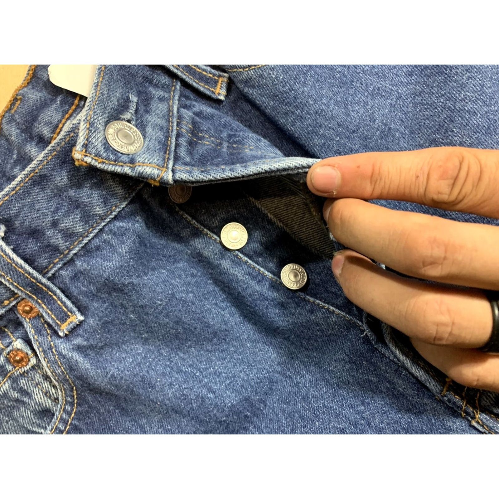 Levi's VINTAGE Levi's 501 Button Fly Straight Jeans Men's Blue Size 31 x 30 Size US 31 - 2 Thumbnail