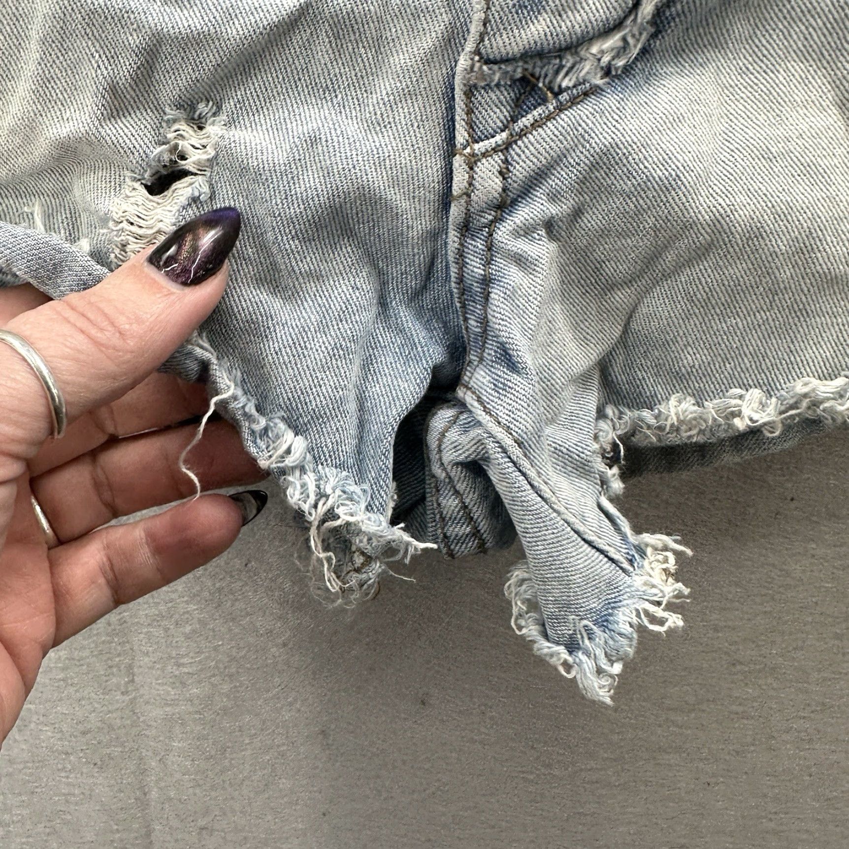 Free People Free People Denim Shorts Womens 27 Shortie Button Fly Boho y2k Blue Size 27" / US 4 / IT 40 - 6 Thumbnail