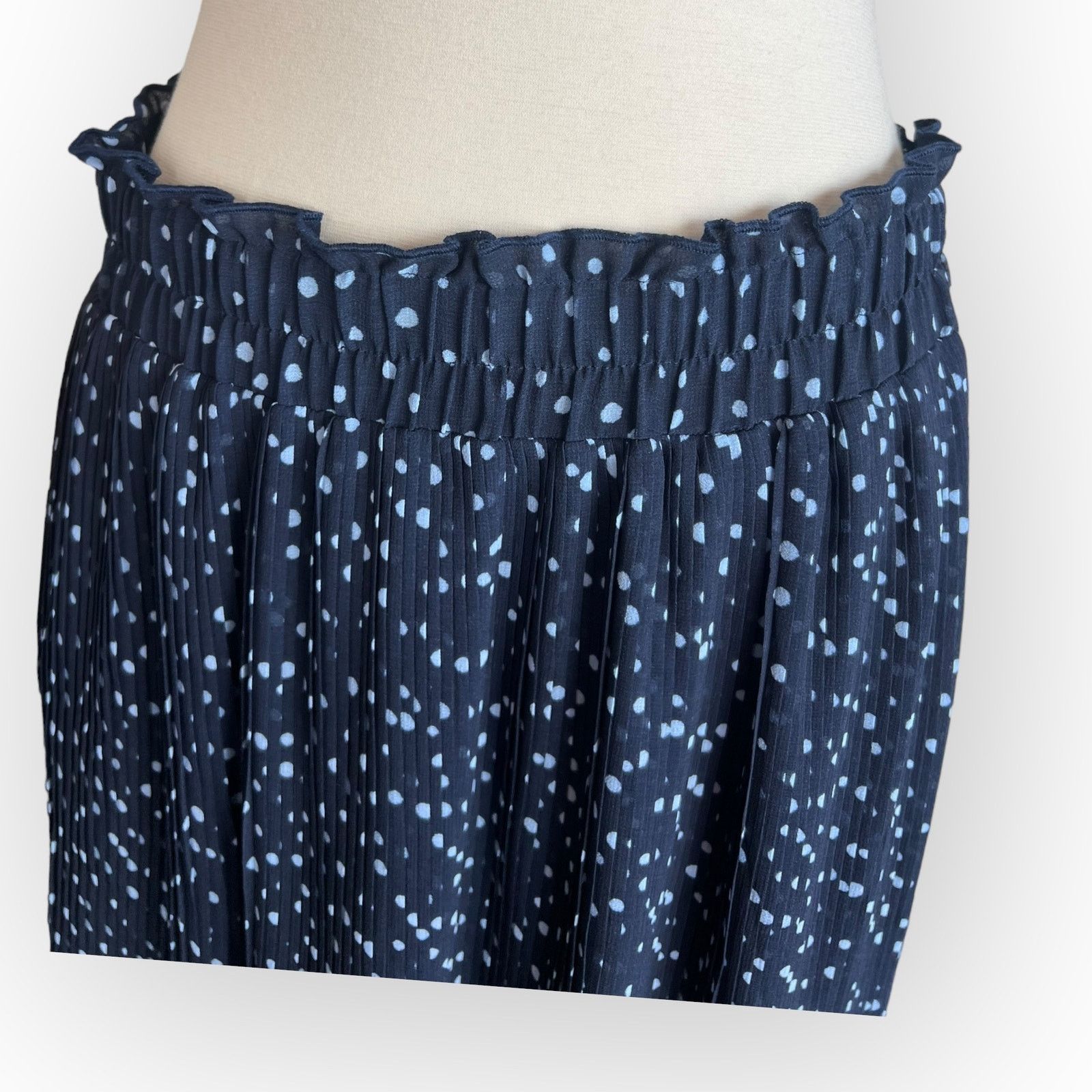 Ann Taylor Ann Taylor LOFT Women's Accordion Polka Dot Midi Skirt NWT Size 26" / US 2 / IT 38 - 7 Thumbnail