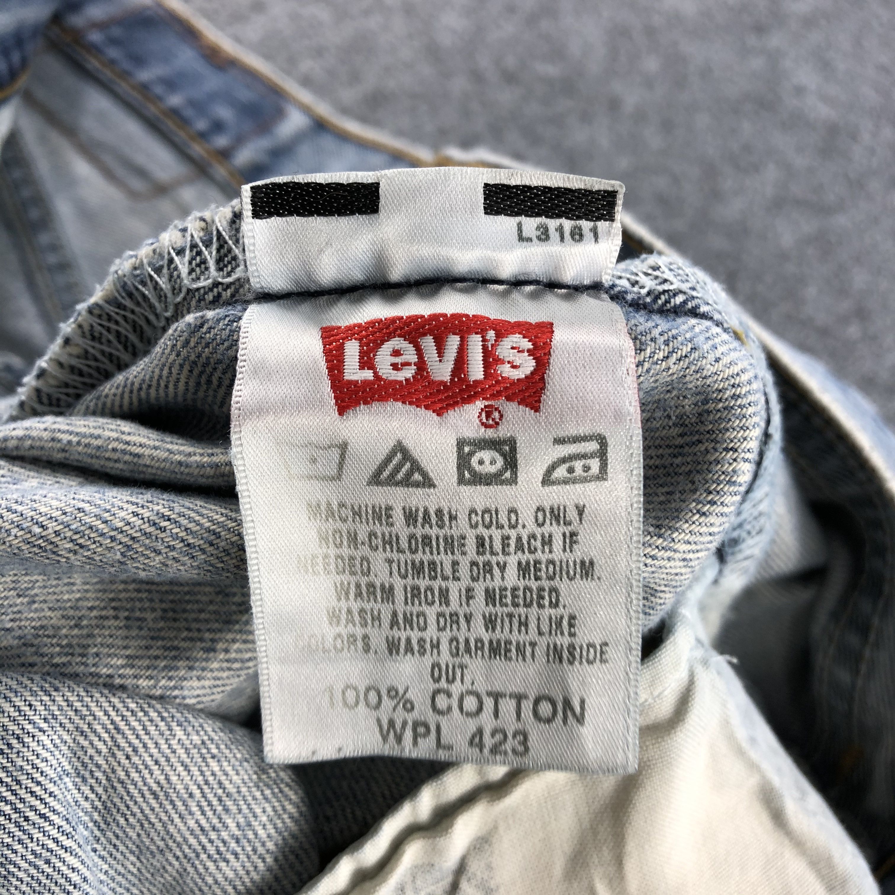 Levi's Light Wash Vintage Levis 501 Jeans-J1127 Size US 33 - 11 Thumbnail