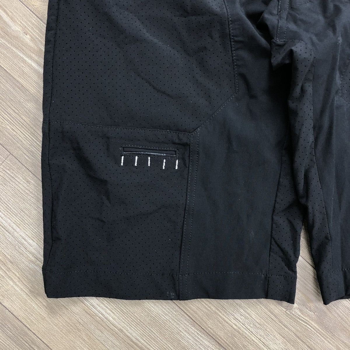 Oakley 2000s Oakley Golf Skull Cool Stretch Multipocket Shorts Size US 32 / EU 48 - 9 Thumbnail