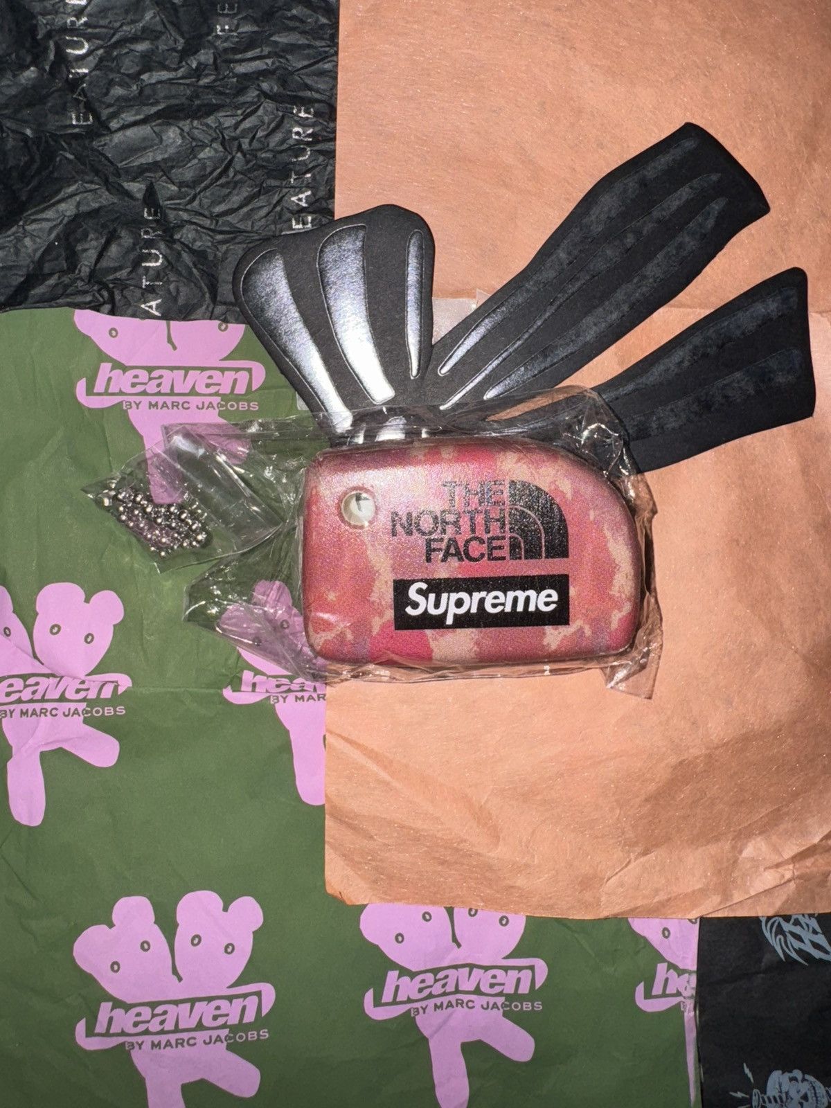 Supreme The North Face x Supreme floating keychain Size ONE SIZE - 1 Thumbnail