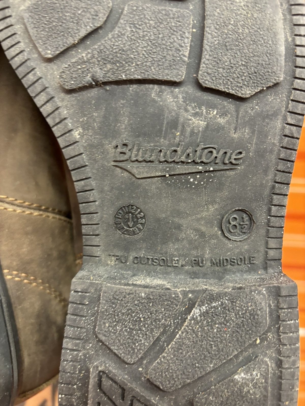 Blundstone ***FINAL DROP***RARE BLUNDSTONE CHISEL TOE BOOT 9.5-10 Size US 10 / EU 43 - 12 Thumbnail