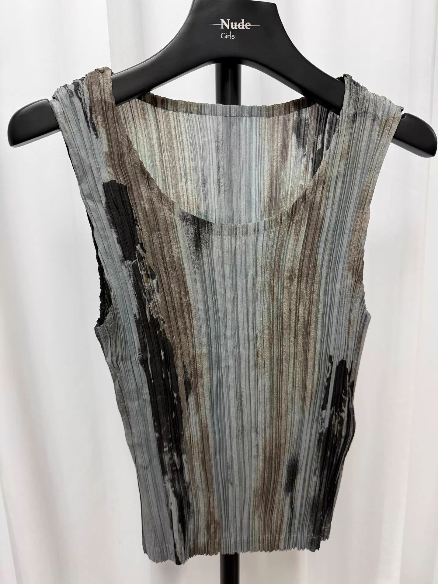 Issey Miyake ISSEY MIYAKE Ink Blot Burned Pleated Vest Size ONE SIZE - 6 Thumbnail