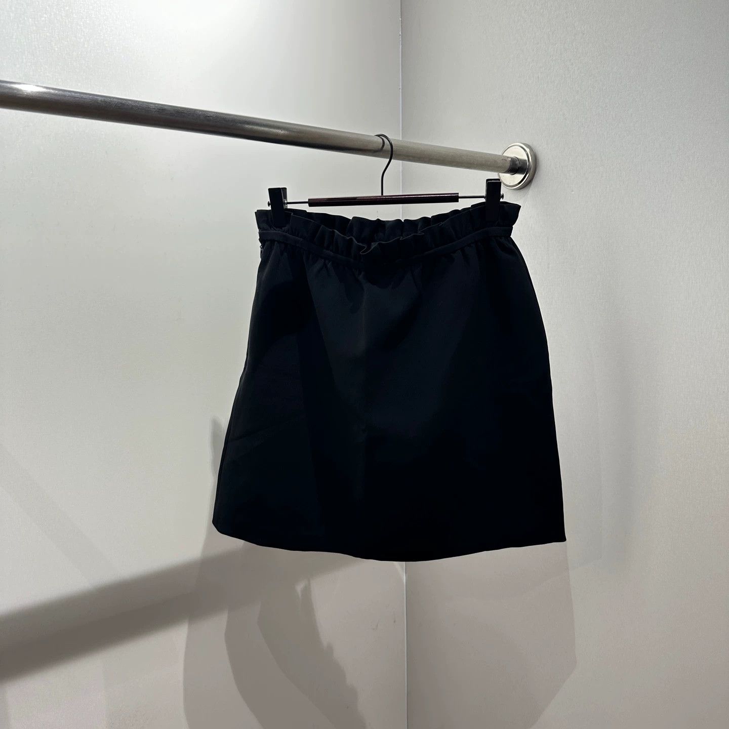 Miu Miu MIU MIU apr420 Bow Skirt 40 Triacetate Size 27" / US 4 / IT 40 - 2 Thumbnail