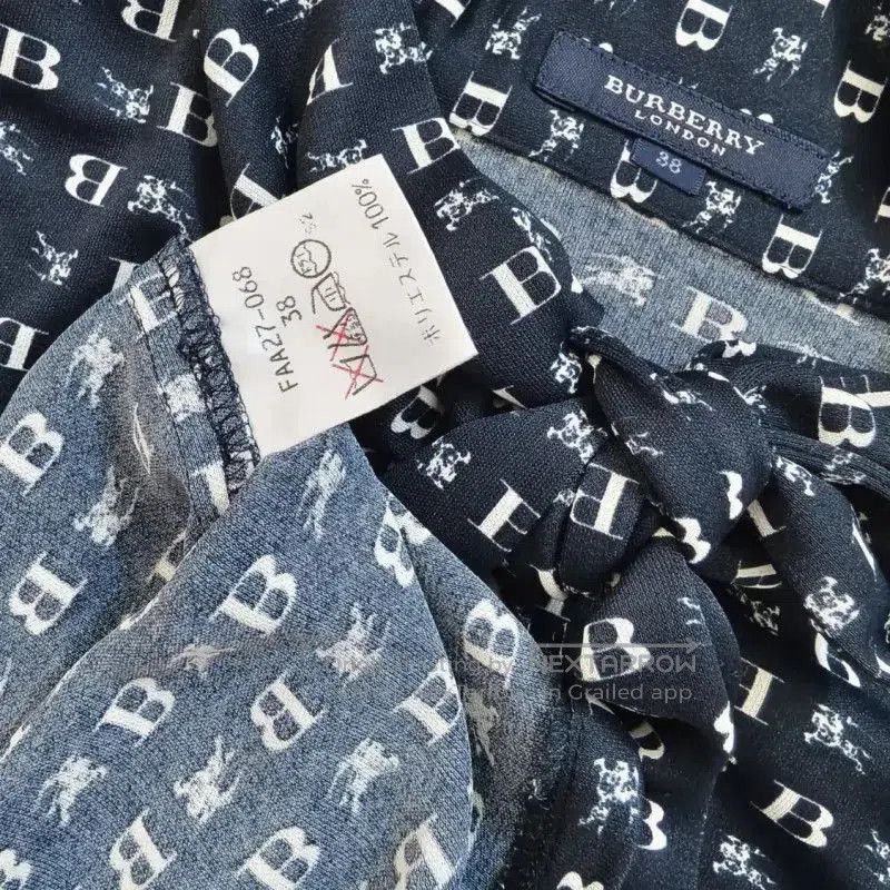 Burberry Burberry Summer Navy Blue Polyester Shirt. Size M / US 6-8 / IT 42-44 - 8 Thumbnail