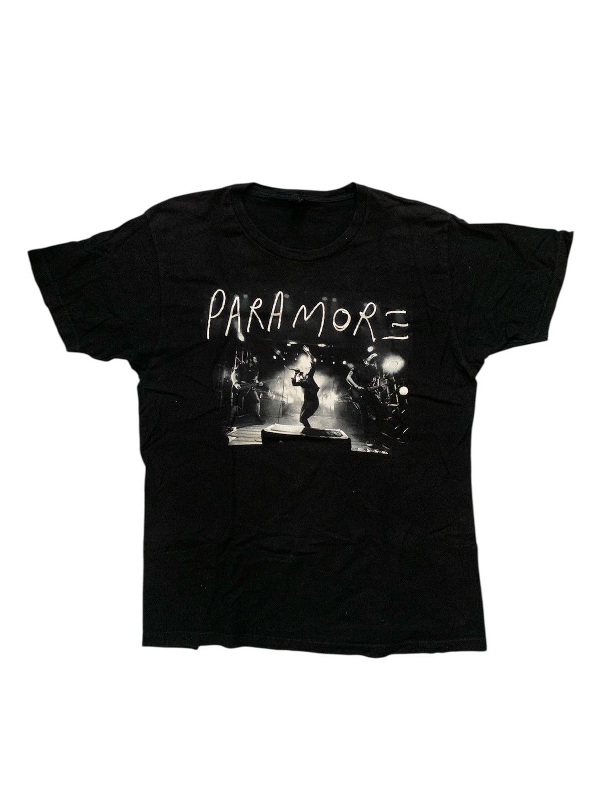 Band Tees Y2K Paramore Band Size US L / EU 52-54 / 3 - 1 Thumbnail