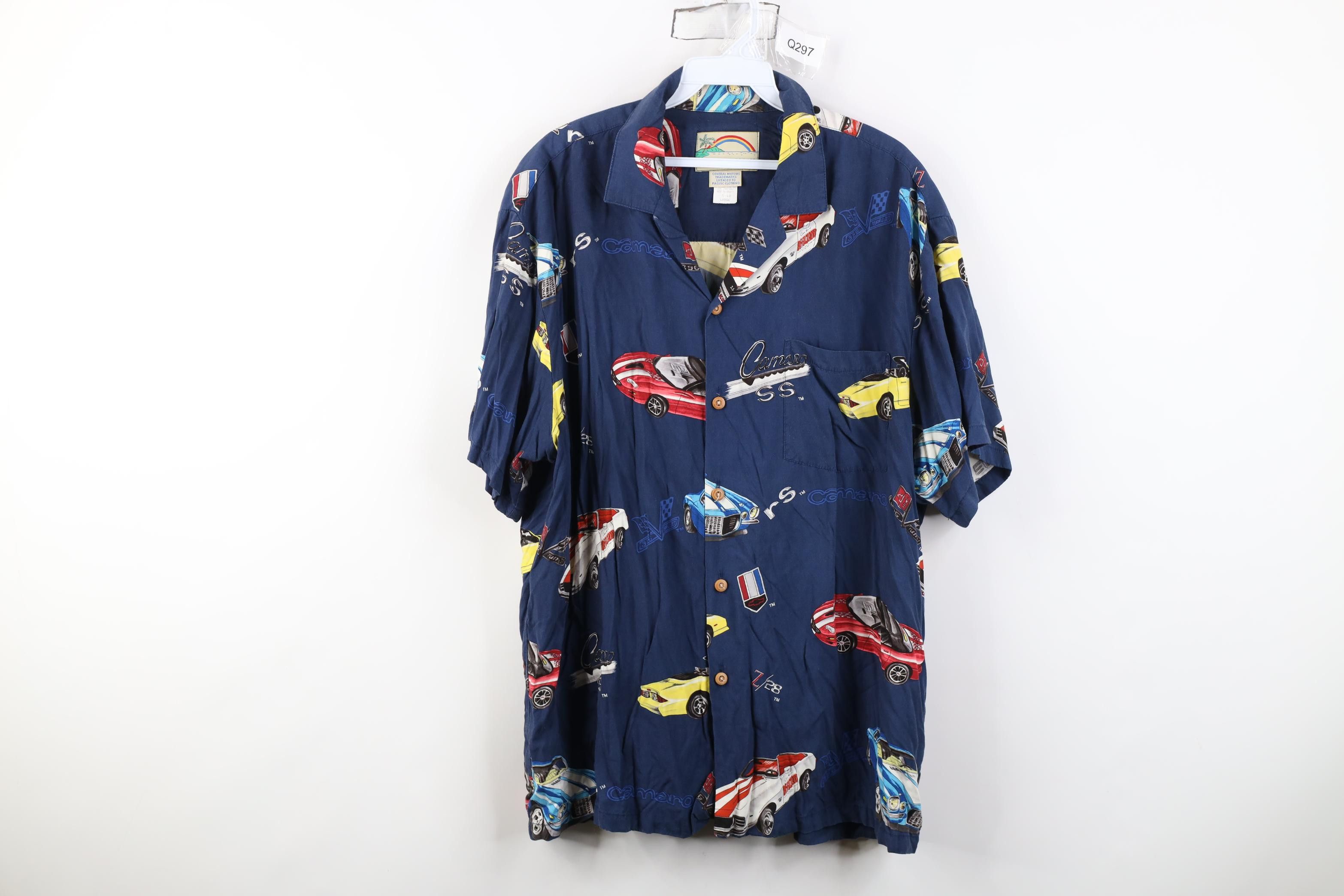 Vintage Vintage 90s Camaro All Over Print Hawaiian Button Shirt USA Size US L / EU 52-54 / 3 - 1 Thumbnail