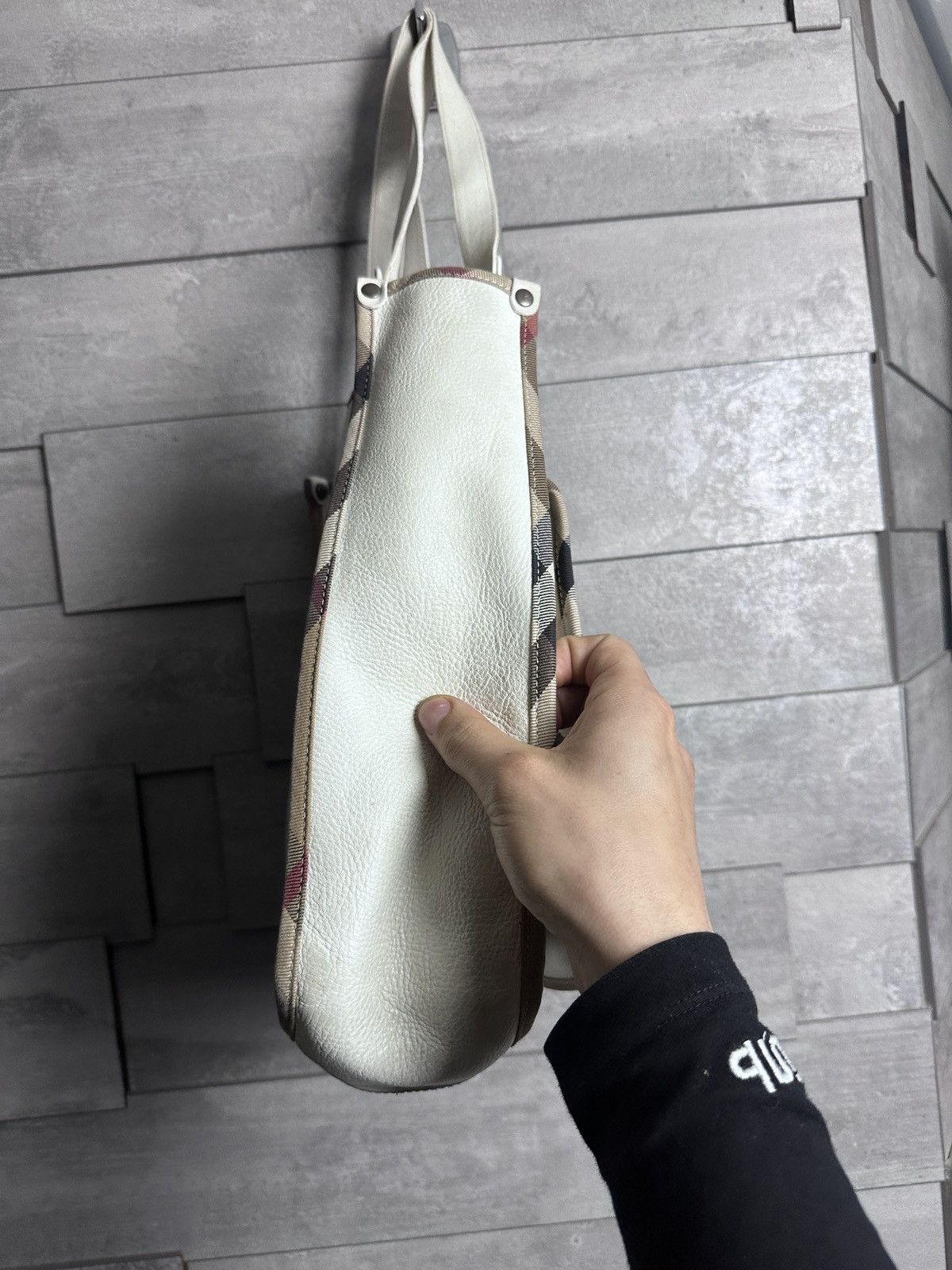 Burberry Burberry Leather Bag Luxury Size ONE SIZE - 4 Thumbnail