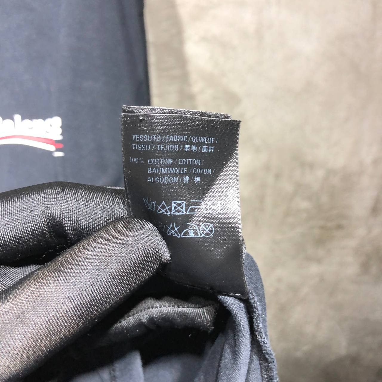 Balenciaga Balenciaga Campaign Tee Size US XL / EU 56 / 4 - 12 Thumbnail