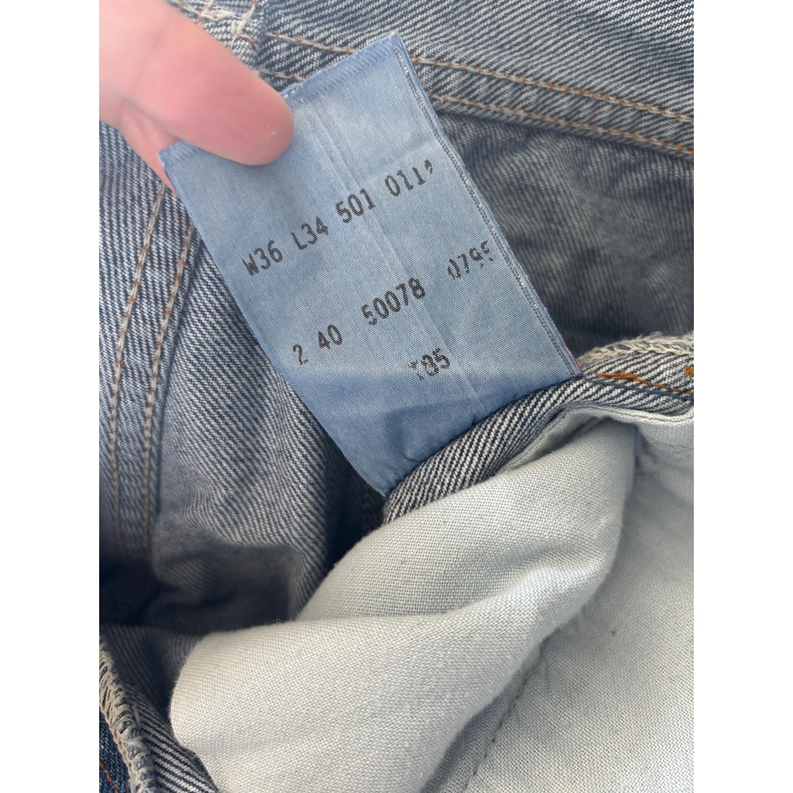 Levi's × Levi's Made & Crafted × Vintage Vintage Levi's 501-0115 W36 L34 Mexico 90s Button Fly Jeans Size US 36 / EU 52 - 9 Thumbnail
