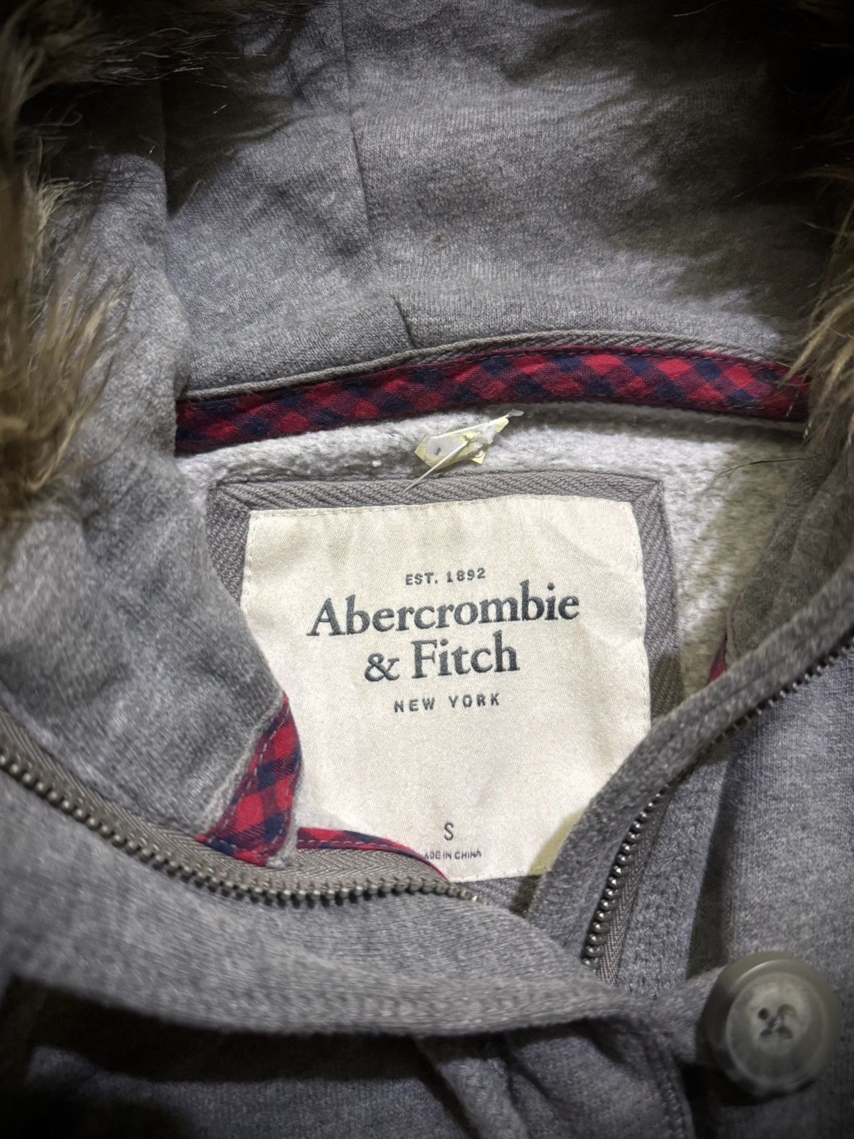 Abercrombie & Fitch Abercrombi & Fitch Ifsixwasnine Fur poem style Zip Hoodie Size US S / EU 44-46 / 1 - 5 Thumbnail