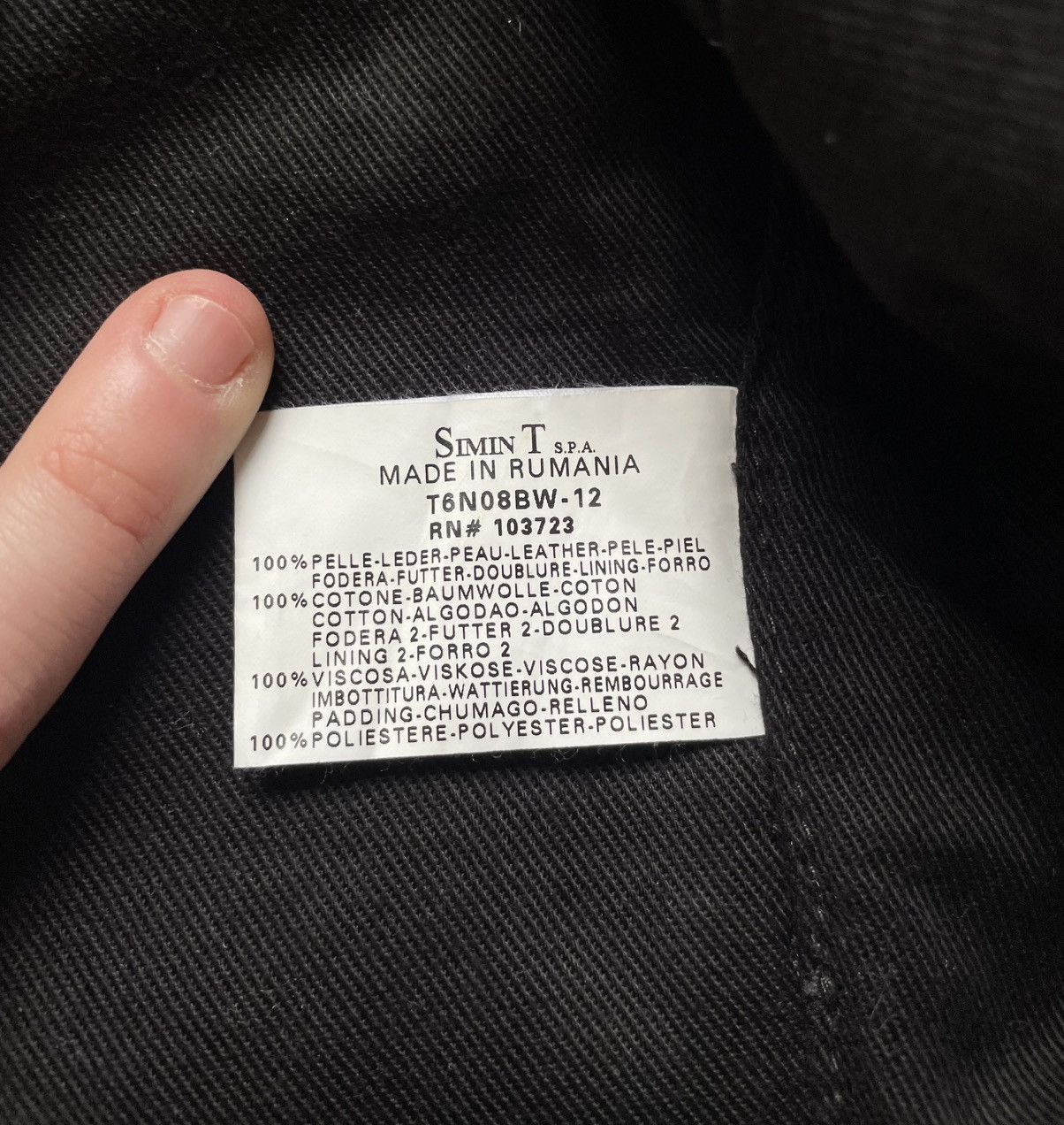 Armani × Vintage Vintage Armani Jeans Simin T Quilted Genuine Leather Jacket Size US L / EU 52-54 / 3 - 17 Thumbnail