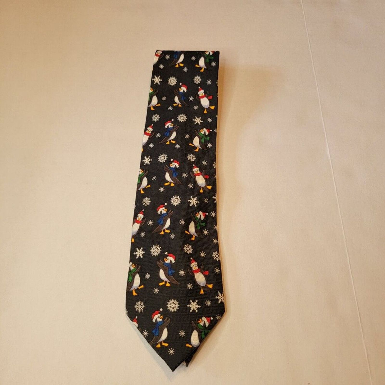 Other Penguins Christmas Tie (no brand) Black w/Snowflakes Size ONE SIZE - 2 Thumbnail