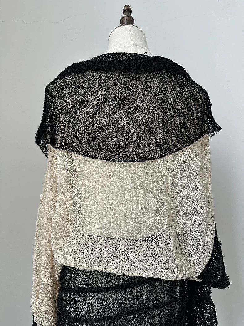 Issey Miyake Issey Miyake Black and white pullover top Size S / US 4 / IT 40 - 5 Thumbnail