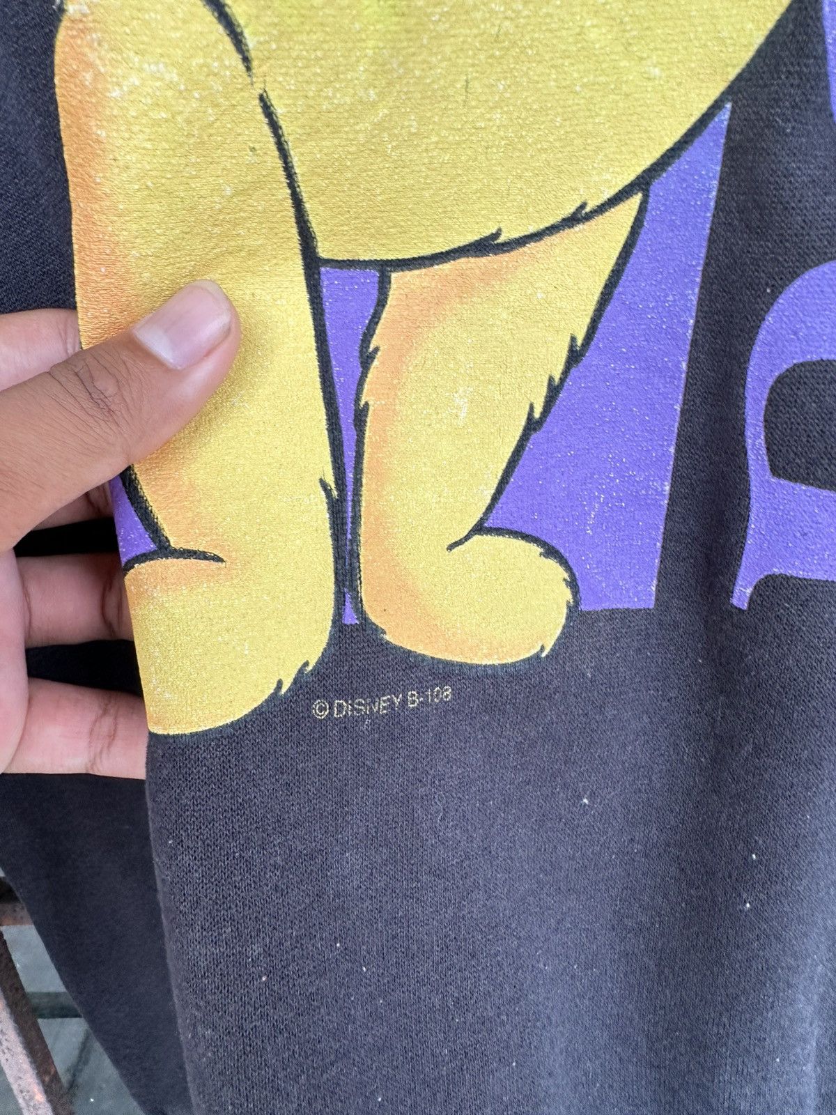 Vintage Thrashed Sun Faded DISNEY POOH Distressed Erd Grunge Size US M / EU 48-50 / 2 - 10 Thumbnail