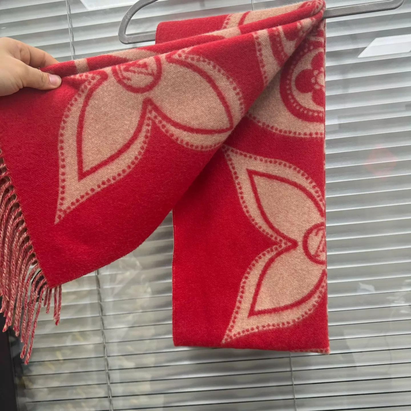 Louis Vuitton LV Rabbit Year Limited Red Scarf 190x45 99 New Size ONE SIZE - 6 Thumbnail
