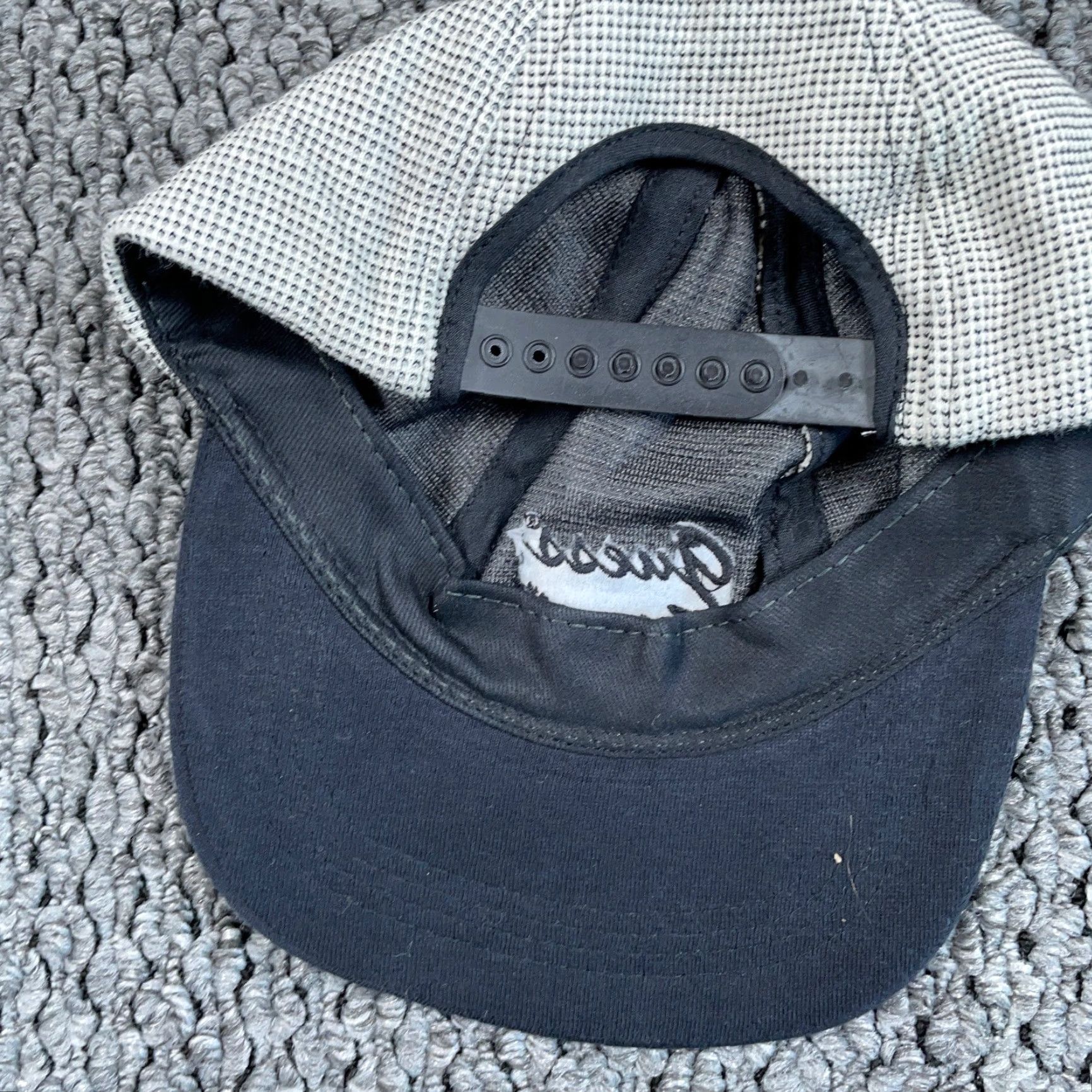 Guess VINTAGE GUESS Activewear Snapback Dad Hat Adult One Size Gray Textured Cotton Cap Mens Size ONE SIZE - 7 Thumbnail