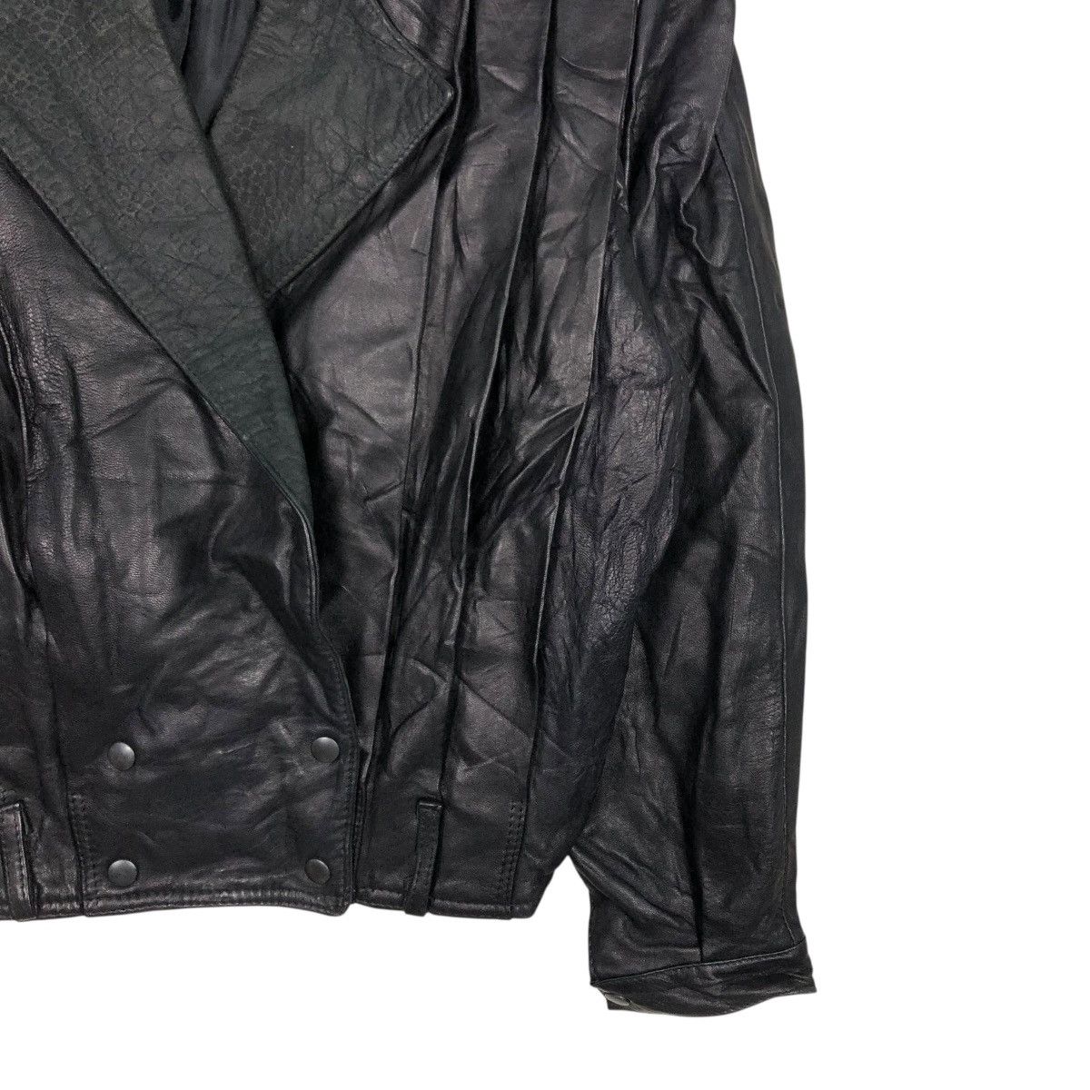 Vera Pelle 🔥VINTAGE CROPPED BIKER LEATHER JACKET AMICA VERA PELLE Size US M / EU 48-50 / 2 - 7 Thumbnail