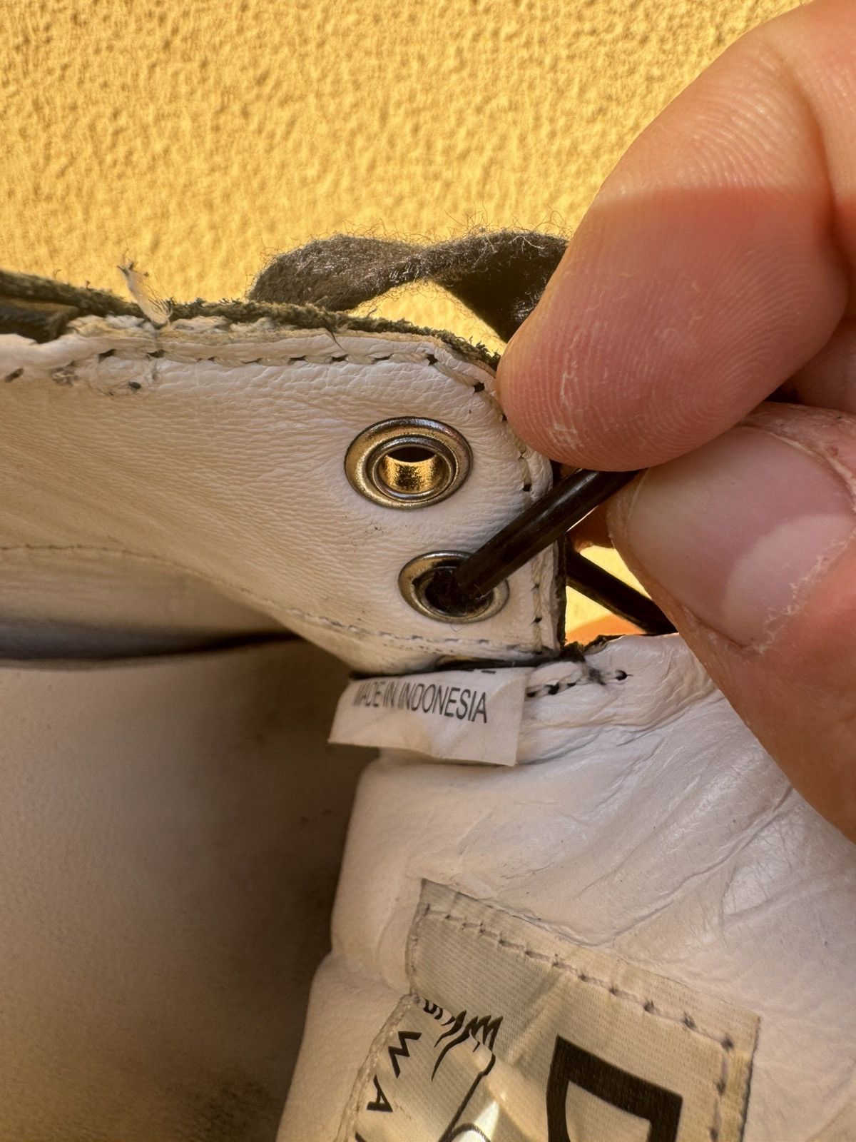 Dolce & Gabbana Vintage Dolce Gabbana Leather Y2k Sneakers Size US 7 / EU 40 - 13 Thumbnail