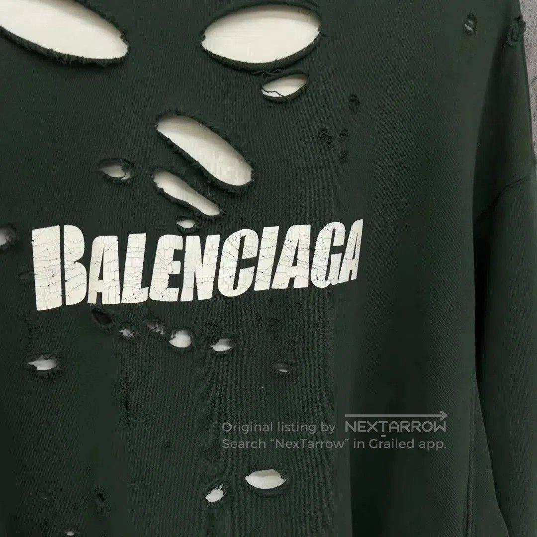 Balenciaga Balenciaga Distressed Logo Hoodie Sweatshirt. Size US XXS / EU 40 - 2 Thumbnail