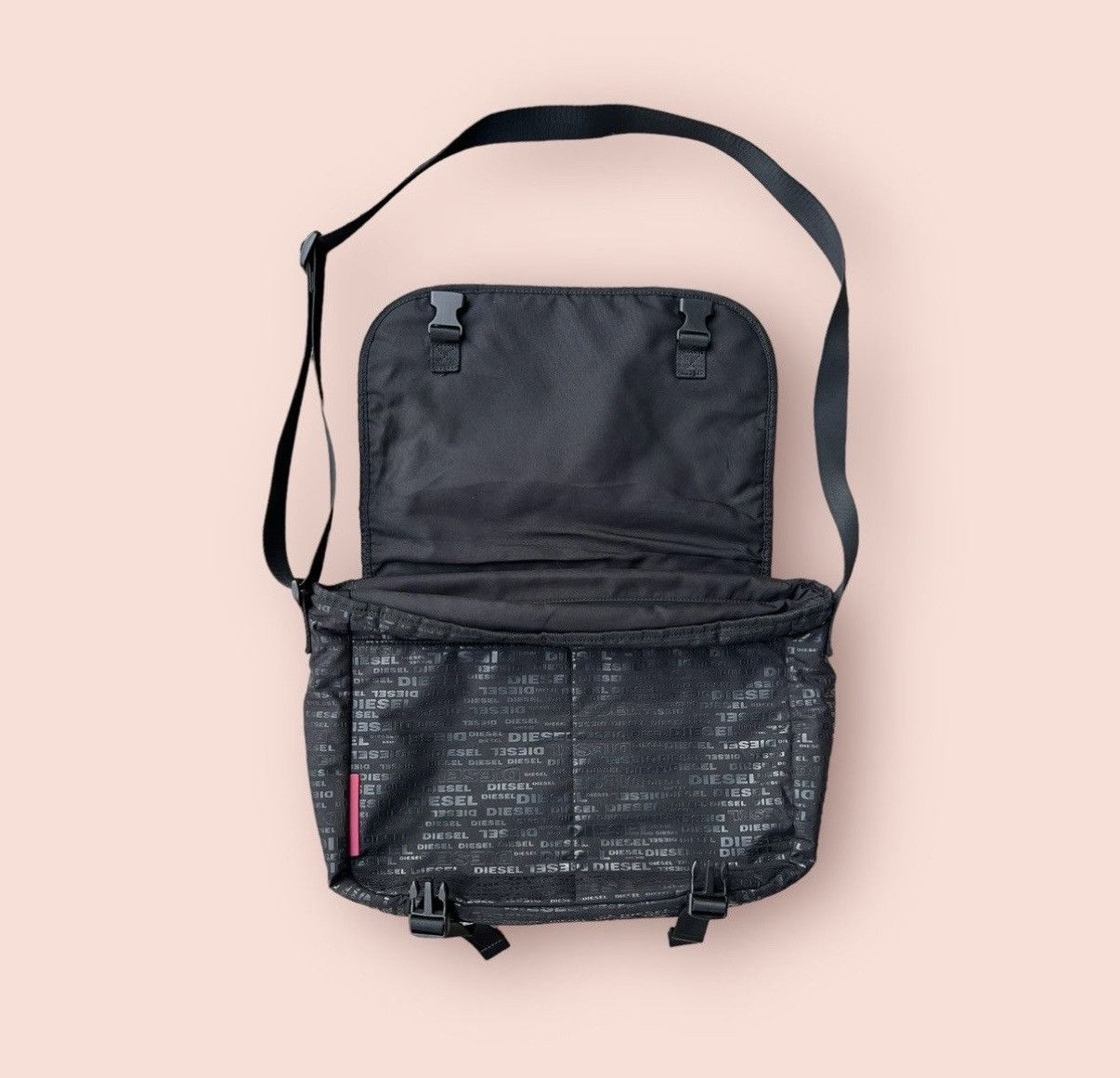 Diesel DIESEL SPELLS MONOGRAM LAPTOP PADDED CROSSBODY MESSENGER BAG Size ONE SIZE - 8 Thumbnail